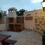 Entreacebedas Rural&vacaciones, Con Jardin Privado, Barbacoa Y Chimeneas Segovia