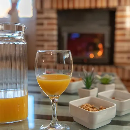 Casa Rural Entreacebedas I Alojamientos Con Jardin, Barbacoa Y Chimeneas I Wifi I Aparcamiento En La Puerta