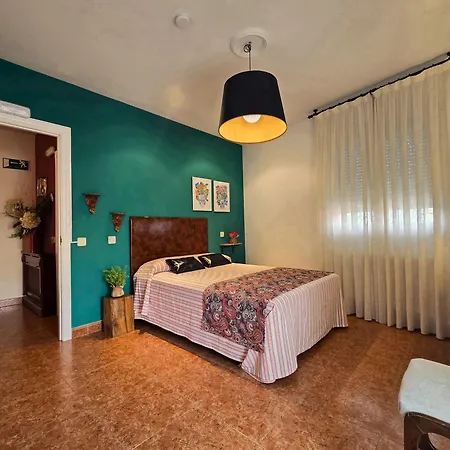 Casa rural Entreacebedas I alojamientos con jardín, barbacoa y chimeneas I wifi I Aparcamiento en la puerta *