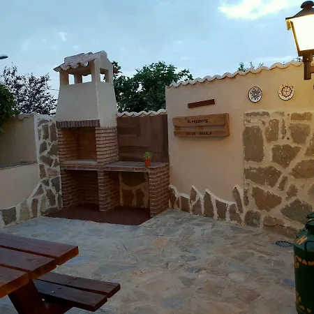 Casa rural Entreacebedas I alojamientos con jardín, barbacoa y chimeneas I wifi I Aparcamiento en la puerta Segovia