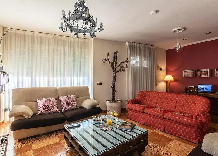 Casa rural Entreacebedas Rural&vacaciones, Con Jardín Privado Piscina A Un Minuto