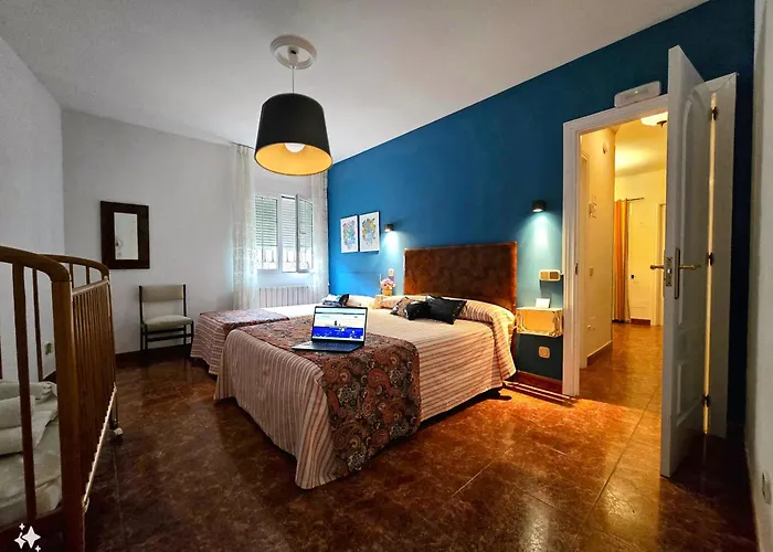 Entreacebedas Rural&vacaciones, Con Jardín Privado Piscina A Un Minuto Casa rural Segovia