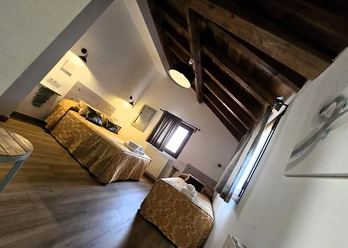 Casa rural Entreacebedas Rural&vacaciones, Con Jardín Privado Piscina A Un Minuto Segovia