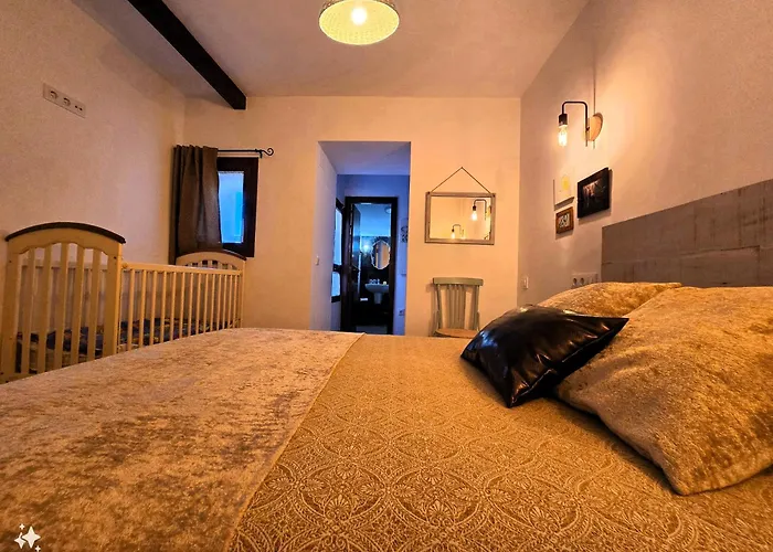 Entreacebedas Rural&vacaciones, Con Jardín Privado Piscina A Un Minuto * Segovia