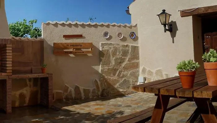 Entreacebedas Rural&vacaciones, Con Jardín Privado Piscina A Un Minuto * Segovia